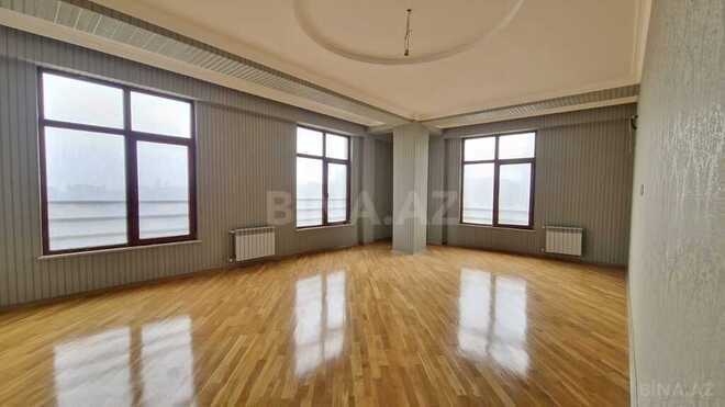 3-комн. новостройка - м. 8 ноября - 140 м² (2)