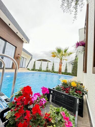 5 otaqlı həyət evi/bağ evi - Mərdəkan q. - 200 m² (2)