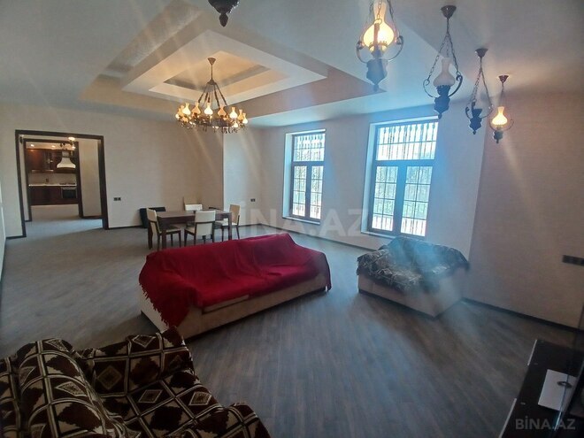 4 otaqlı həyət evi/bağ evi - Şüvəlan q. - 167 m² (27)