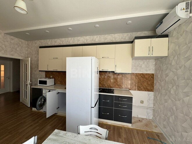 4 otaqlı həyət evi/bağ evi - Mərdəkan q. - 240 m² (21)