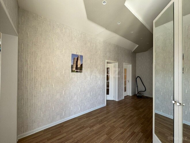 4 otaqlı həyət evi/bağ evi - Mərdəkan q. - 240 m² (20)