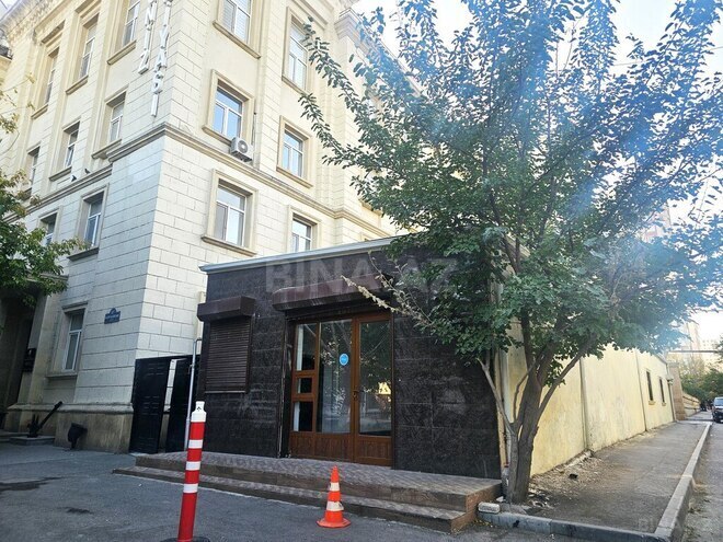 Объект - м. Элмляр Академиясы - 146 м² (2)