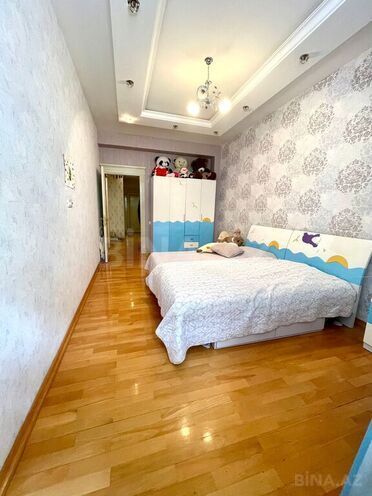 3 otaqlı yeni tikili - 8 Noyabr m. - 160 m² (12)