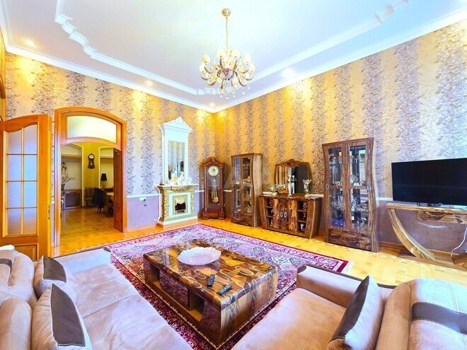 Продаётся 5-комн. вторичка 167 м², м. 28 мая, photo 1 from 32