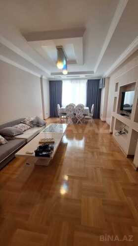 3 otaqlı yeni tikili - 9-cu mikrorayon q. - 150 m² (2)