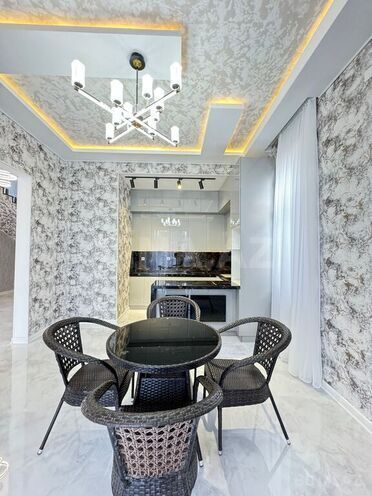 5 otaqlı həyət evi/bağ evi - Şüvəlan q. - 280 m² (15)