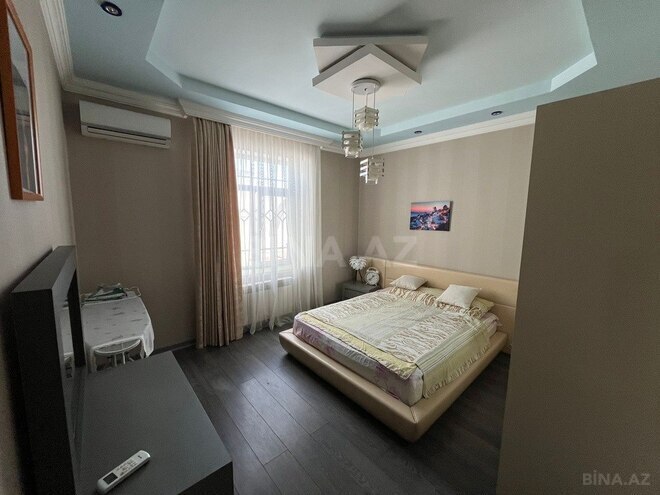 4 otaqlı həyət evi/bağ evi - Şimal DRES q. - 200 m² (20)
