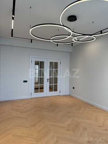 3-комн. новостройка - м. 28 мая - 110 м² (2)