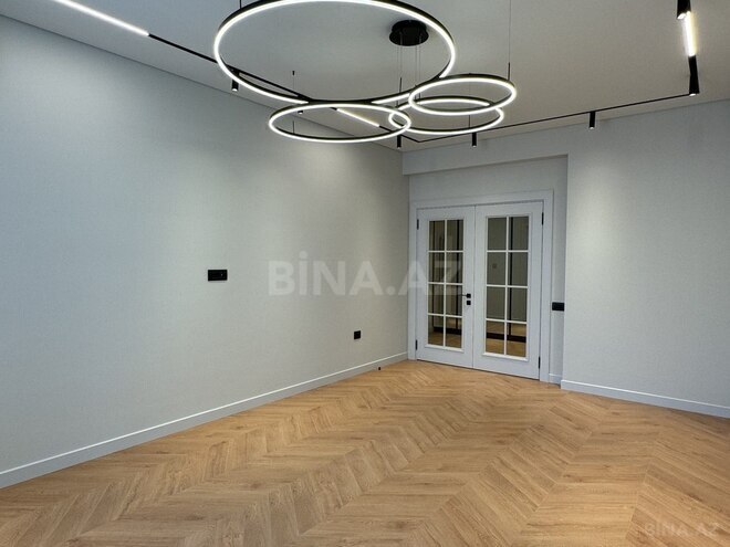 3-комн. новостройка - м. 28 мая - 110 м² (1)