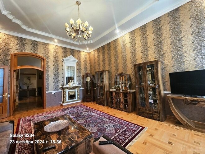 Satılır 5 otaqlı köhnə tikili 165 m², 28 May m., photo 4 from 26