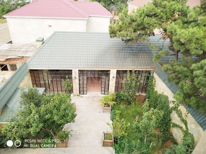 10 otaqlı həyət evi/bağ evi - Qaraçuxur q. - 650 m² (2)