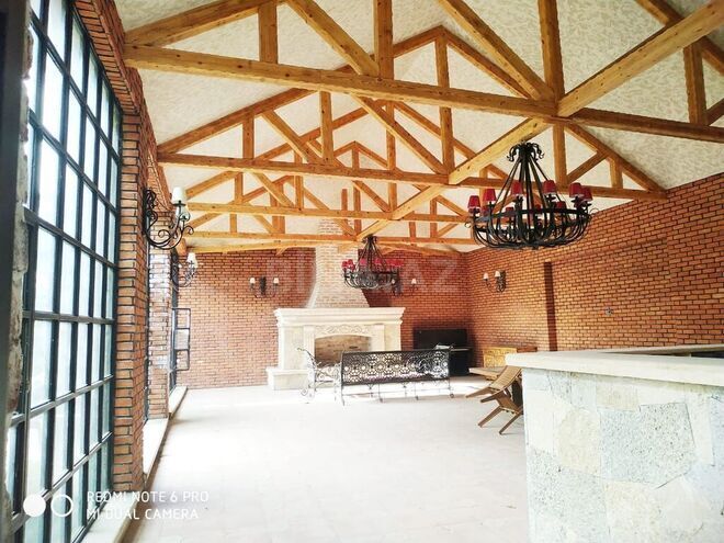 10 otaqlı həyət evi/bağ evi - Qaraçuxur q. - 650 m² (18)