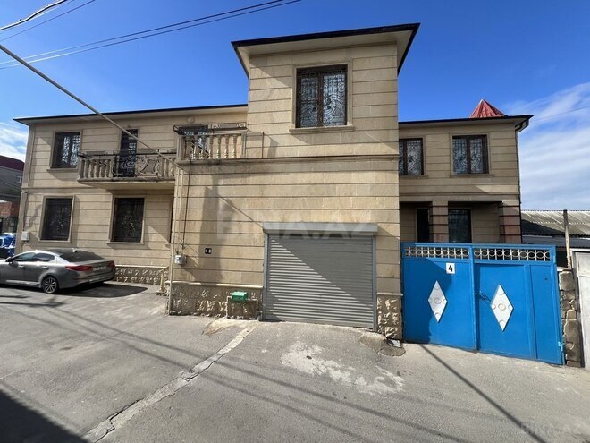7 otaqlı həyət evi/bağ evi - Biləcəri q. - 340 m² (1)
