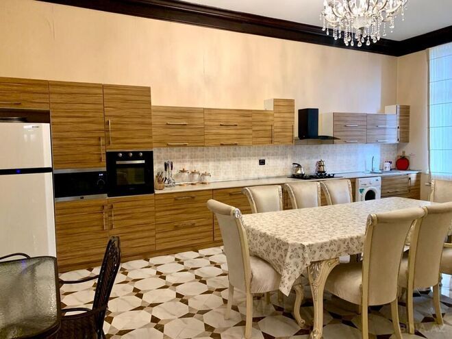7 otaqlı həyət evi/bağ evi - Quba - 300 m² (25)