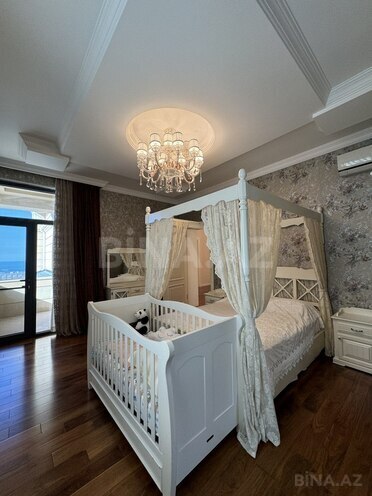 6-комн. дом/дача - пос. Новханы - 700 м² (5)