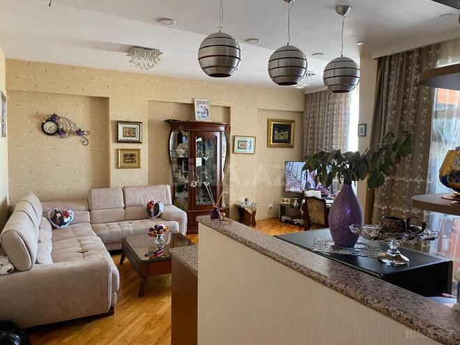 2 otaqlı yeni tikili - İnşaatçılar m. - 70 m² (2)
