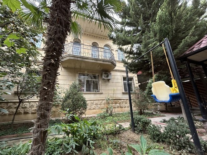 5 otaqlı həyət evi/bağ evi - Qara Qarayev m. - 240 m² (1)