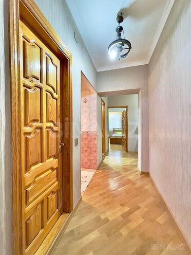 Satılır 4 otaqlı köhnə tikili 100 m², Qara Qarayev m., photo 15 from 22