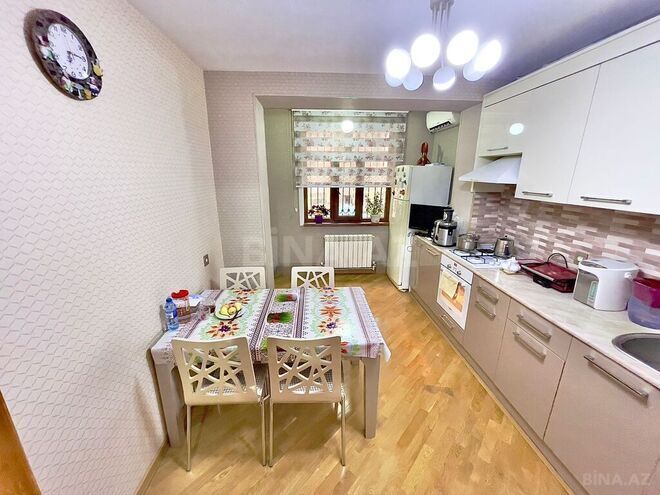 Satılır 4 otaqlı köhnə tikili 100 m², Qara Qarayev m., photo 13 from 22