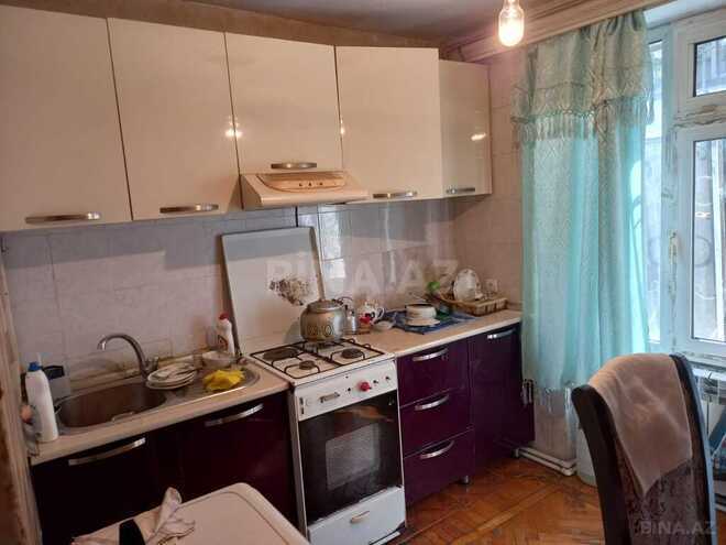 3 otaqlı köhnə tikili - Elmlər Akademiyası m. - 62 m² (1)
