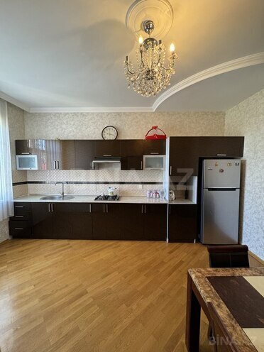 5 otaqlı həyət evi/bağ evi - Sulutəpə q. - 220 m² (7)