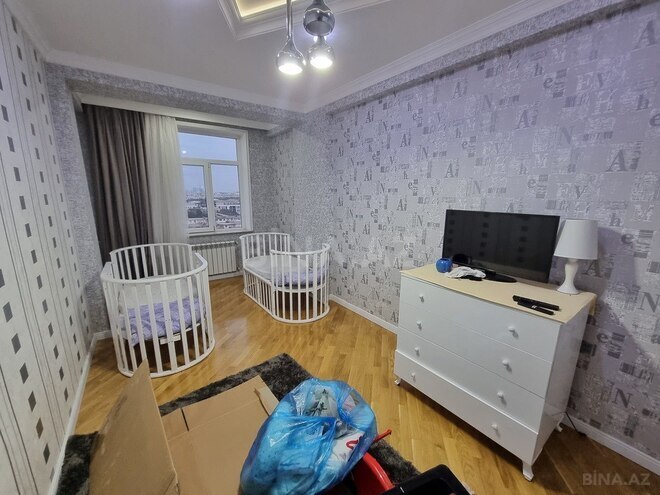 Продаётся 3-комн. новостройка 143 м², Бинагадинский р., photo 18 from 32