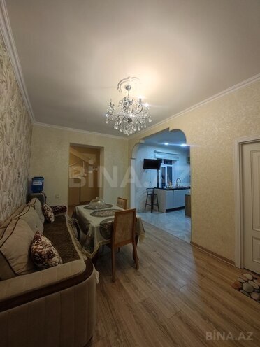 Satılır 7 otaqlı həyət evi/bağ evi 250 m², Qaraçuxur q., photo 16 from 32