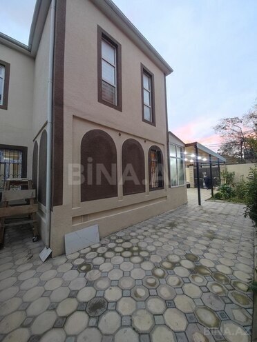 Satılır 7 otaqlı həyət evi/bağ evi 250 m², Qaraçuxur q., photo 1 from 32