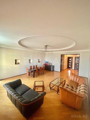 Продаётся 4-комн. новостройка 175 м², м. Элмляр Академиясы, photo 3 from 18