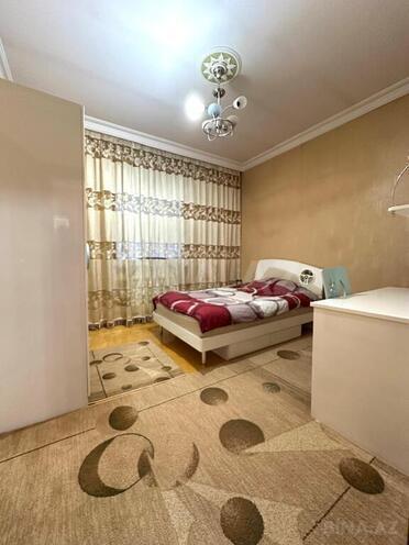 6 otaqlı həyət evi/bağ evi - Qaraçuxur q. - 200 m² (16)