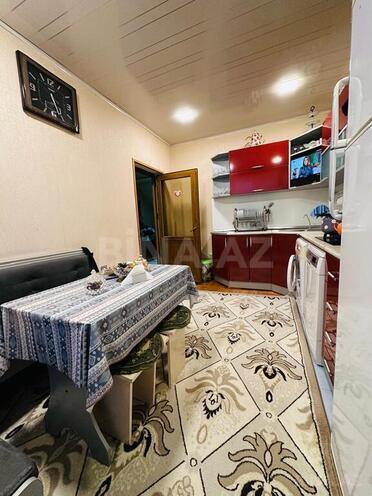 6 otaqlı həyət evi/bağ evi - Qaraçuxur q. - 200 m² (19)