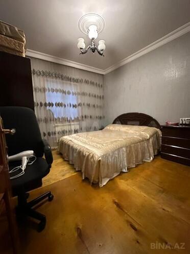 6 otaqlı həyət evi/bağ evi - Qaraçuxur q. - 200 m² (25)