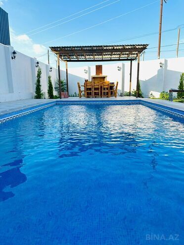 3 otaqlı həyət evi/bağ evi - Novxanı q. - 260 m² (12)