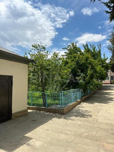7 otaqlı həyət evi/bağ evi - Sulutəpə q. - 317 m² (1)