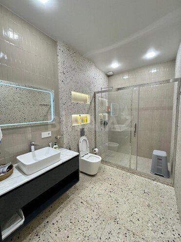 8 otaqlı həyət evi/bağ evi - Şıxov q. - 700 m² (26)