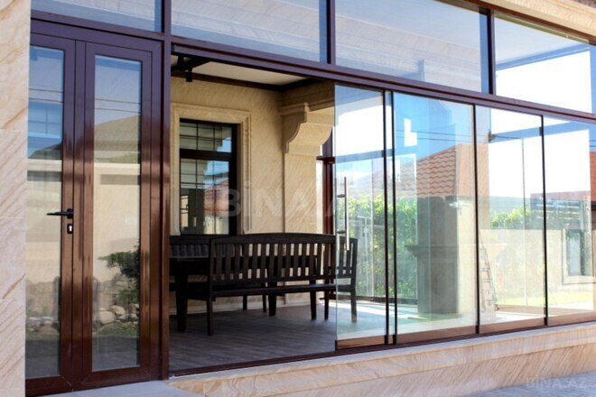 6 otaqlı həyət evi/bağ evi - Şüvəlan q. - 400 m² (25)