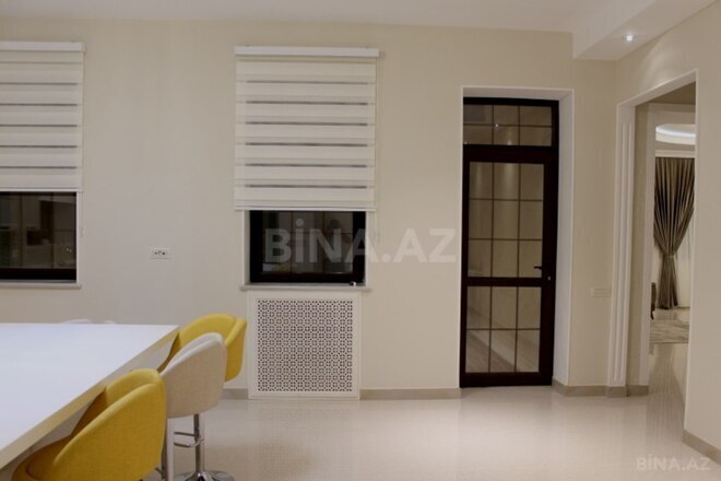 6 otaqlı həyət evi/bağ evi - Şüvəlan q. - 400 m² (18)