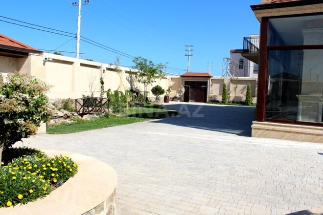 6 otaqlı həyət evi/bağ evi - Şüvəlan q. - 400 m² (24)