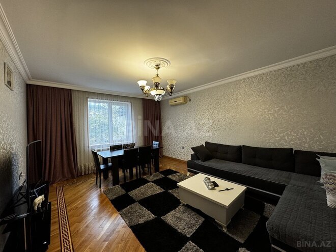 7 otaqlı həyət evi/bağ evi - Qaraçuxur q. - 200 m² (11)