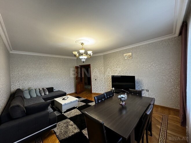 7 otaqlı həyət evi/bağ evi - Qaraçuxur q. - 200 m² (13)