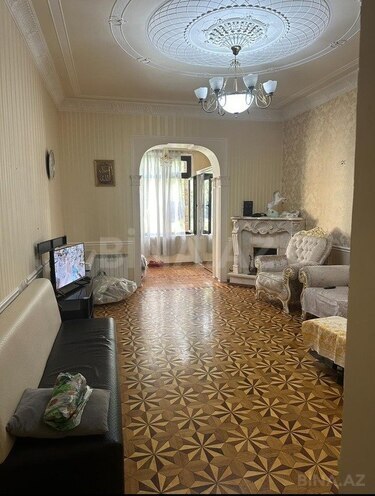 2 otaqlı köhnə tikili - Elmlər Akademiyası m. - 70 m² (1)