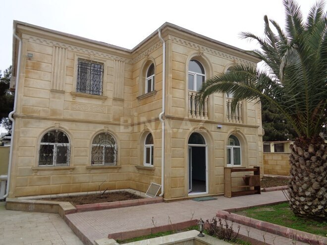 10 otaqlı həyət evi/bağ evi - Mərdəkan q. - 300 m² (1)