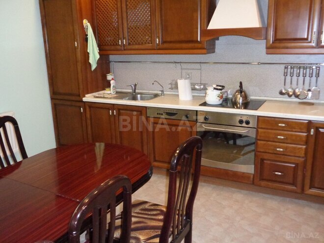 10 otaqlı həyət evi/bağ evi - Mərdəkan q. - 300 m² (16)