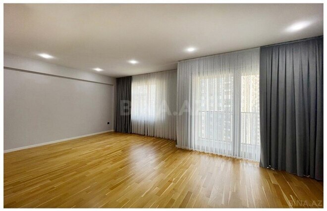 Продаётся 3-комн. новостройка 155 м², м. Ази Асланов, photo 1 from 15