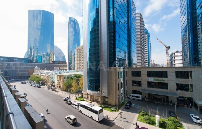 4 otaqlı yeni tikili - Ağ şəhər q. - 258 m² (2)