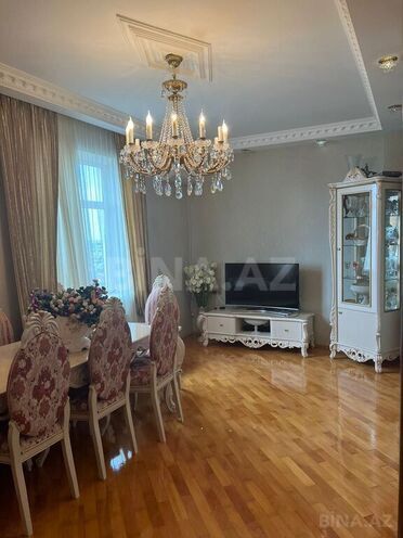 3 otaqlı yeni tikili - Qaraçuxur q. - 80 m² (1)