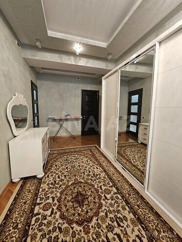 4-комн. новостройка - м. 28 мая - 186 м² (12)