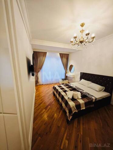 3-комн. новостройка - м. 28 мая - 120 м² (2)