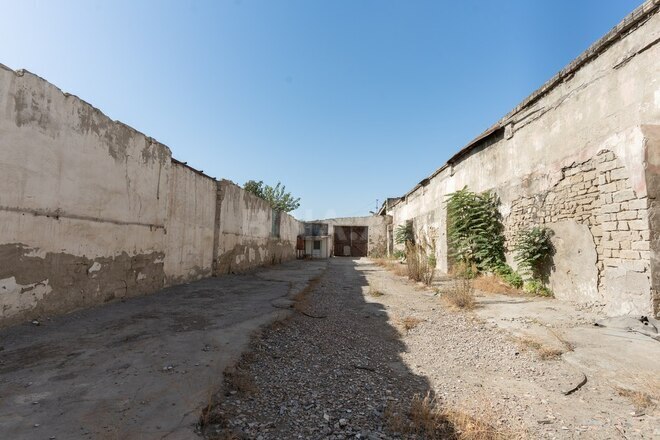 Obyekt - Nizami r. - 400 m² (5)