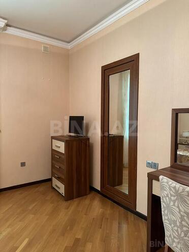 9 otaqlı həyət evi/bağ evi - Bakıxanov q. - 500 m² (18)